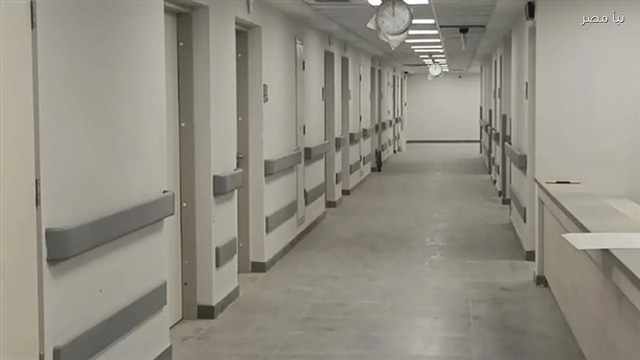 وزير الصحة يستعرض تقرير إنجاز زيارات لـ120 مستشفى ووحدة صحية في 12 محافظة