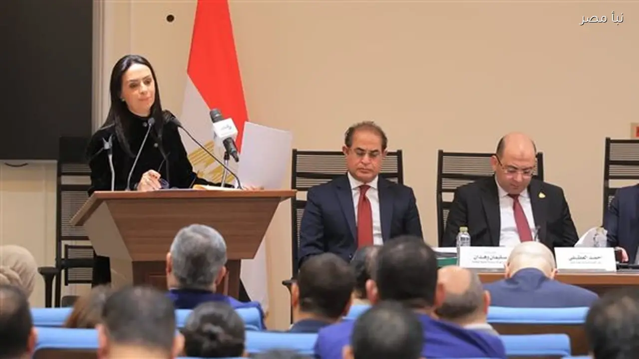 وزيرة التضامن تدعو لفرض غرامات على شركات التكنولوجيا العالمية لحماية الأطفال من الأضرار