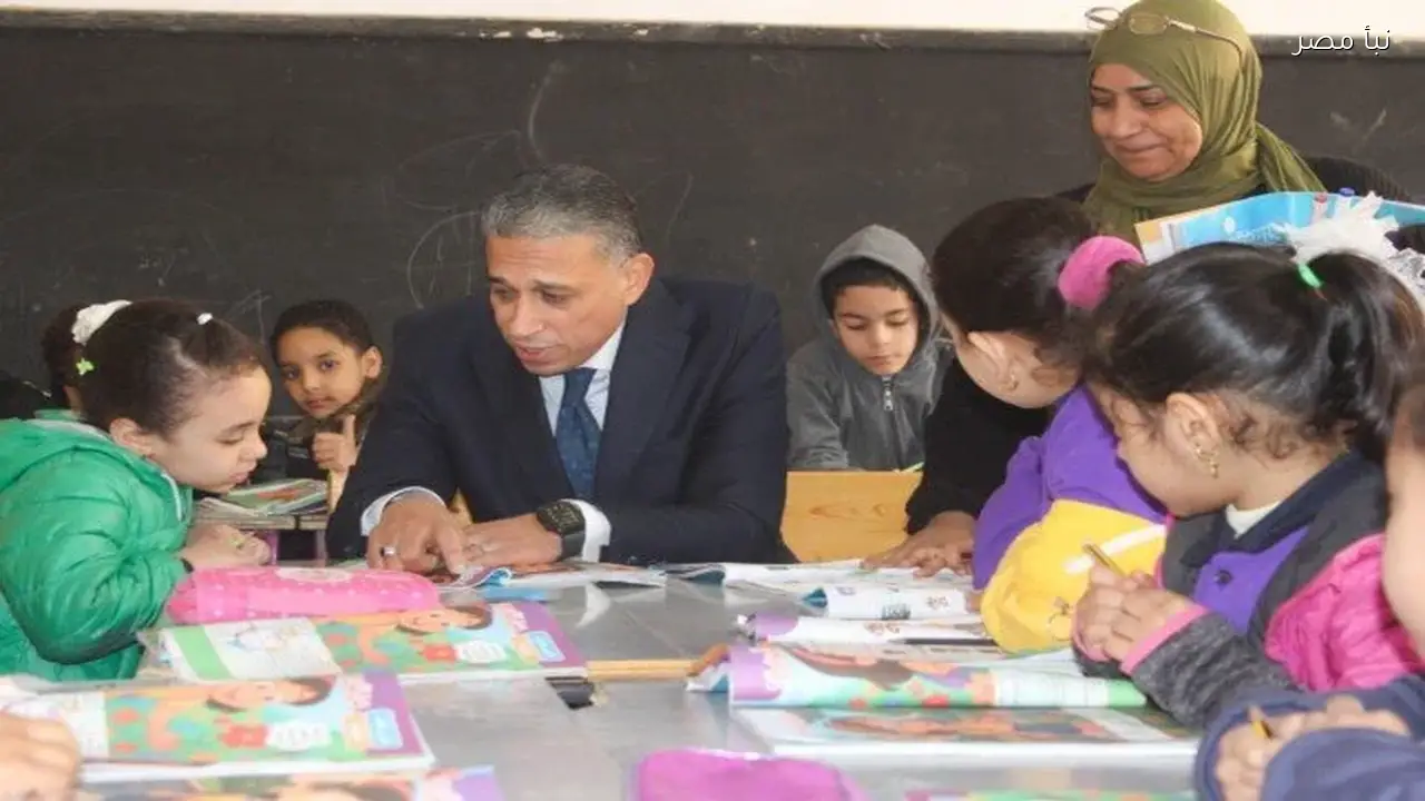 وكيل تعليم الجيزة يزور مدارس الحوامدية والبدرشين لمتابعة برامج علاج ضعف القراءة والكتابة