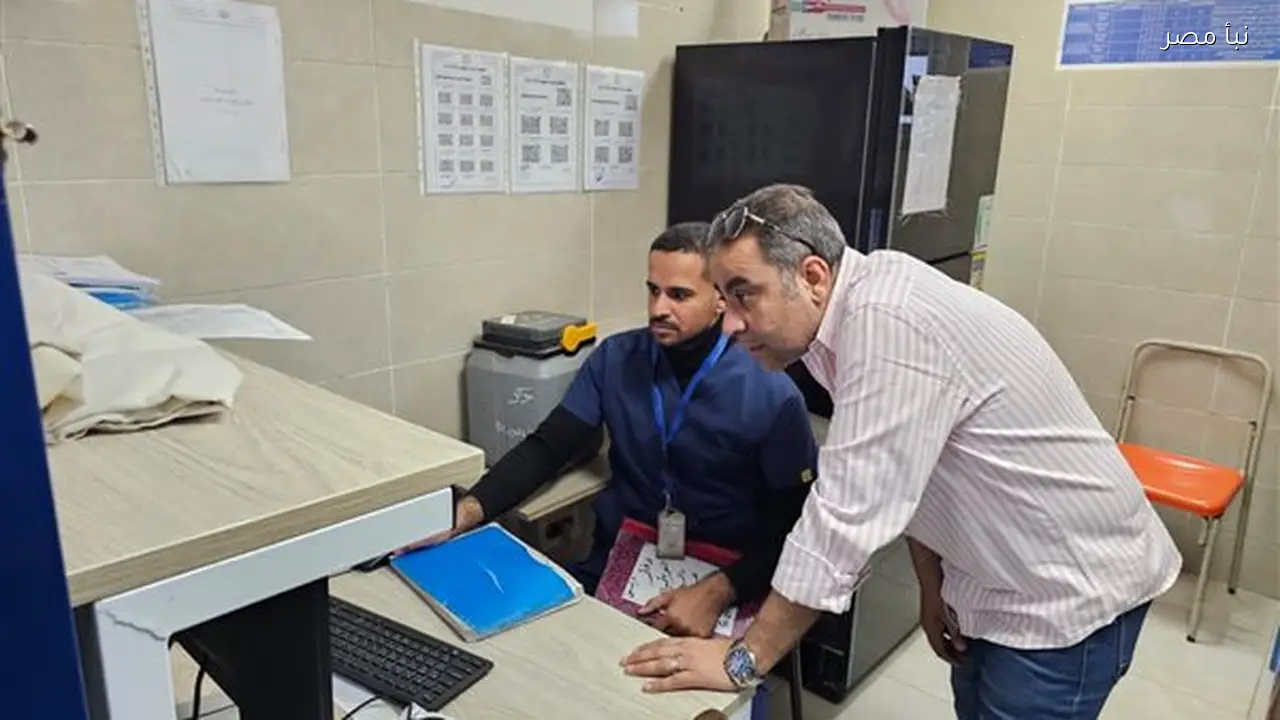 وكيل صحة أسيوط يقوم بجولة مفاجئة في مستشفى البداري ومركز صحي ساحل سليم