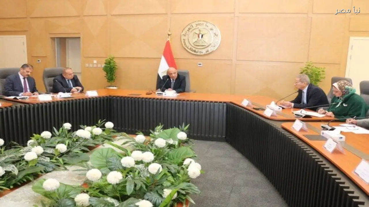 وزير الكهرباء يؤكد أهمية المتابعة المستمرة لاستقرار التغذية الكهربائية وتأمين الشبكة الموحدة