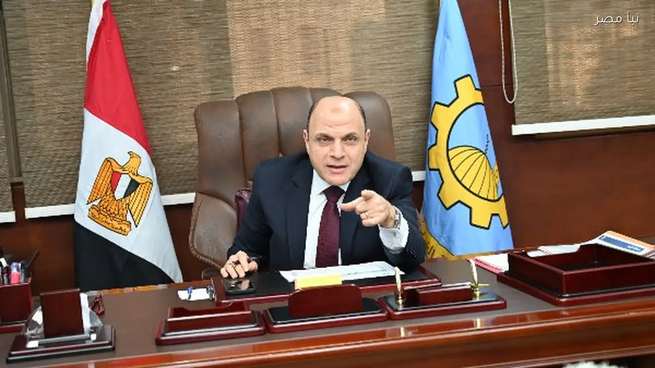 محافظ الغربية يستقبل المواطنين في مكتبه لحل الشكاوى ومناقشة مطالب الأهالي