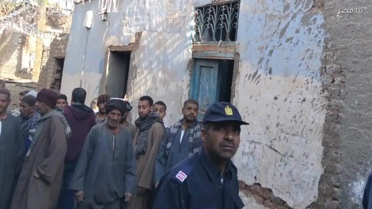 إصابة ثلاثة أشخاص في انهيار جزئي لمنزل بقرية عرب الشنابلة في أسيوط