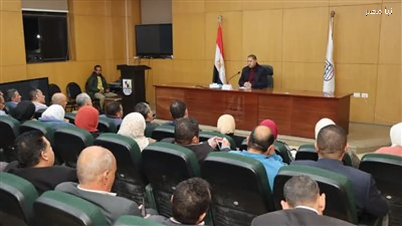 اجتماع موسع لسكرتير عام بني سويف لمتابعة ملفات التصالح والتقنين وإزالة التعديات بتكليف من المحافظ