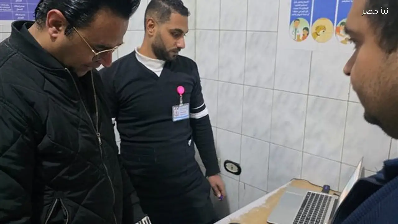 دويدار يقوم بجولات تفقدية مفاجئة في مستشفى أخميم المركزي للاطلاع على الخدمات الصحية