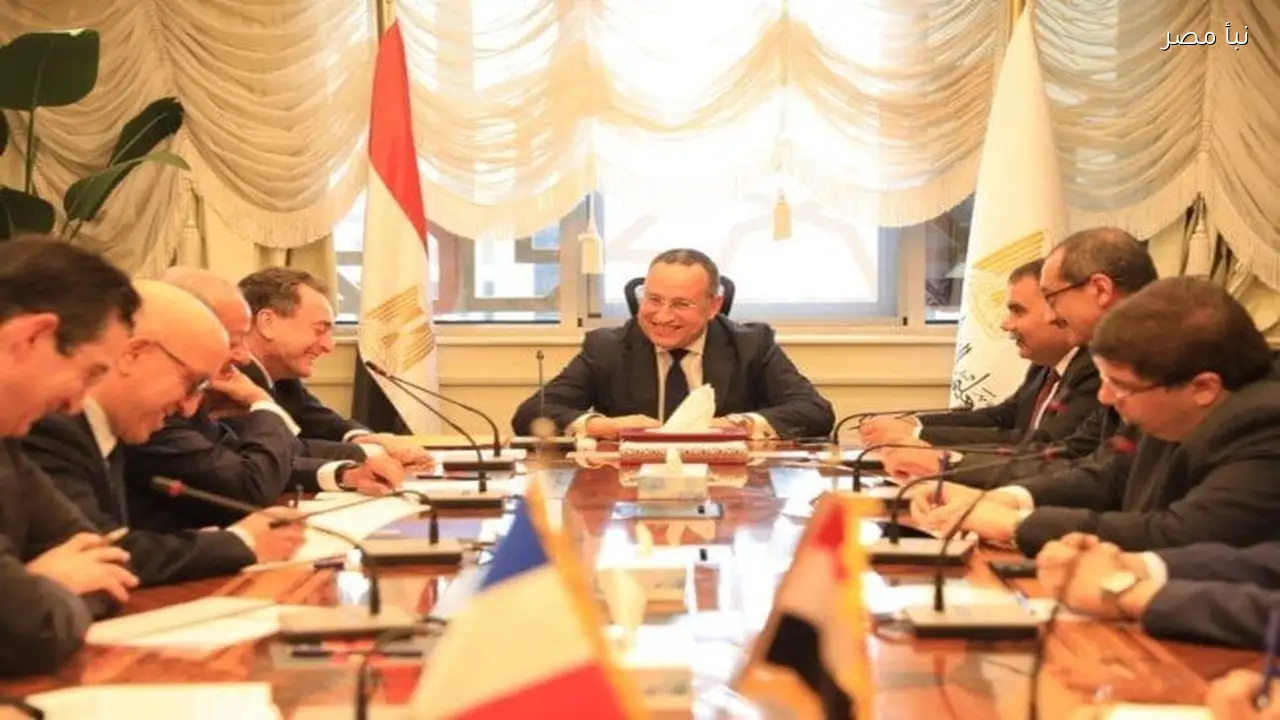 عبد العزيز قنصوة والسفير الفرنسي يبحثان سبل تعزيز الابتكار والتعليم العالي في مصر