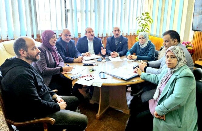 لجنة تطوير البرامج بتربية كفر الشيخ تبحث تعزيز فرص توظيف الخريجين