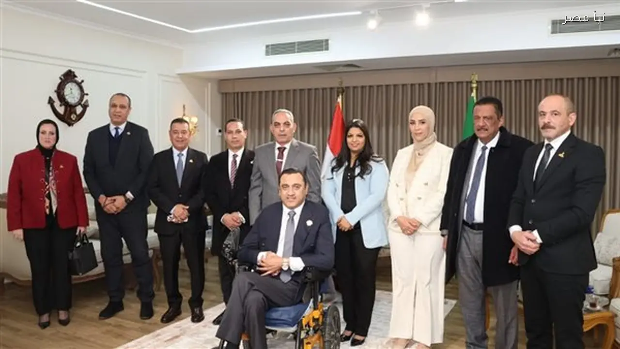 محافظ الإسماعيلية يلتقي أعضاء البرلمان لبحث سبل تعزيز التعاون المشترك