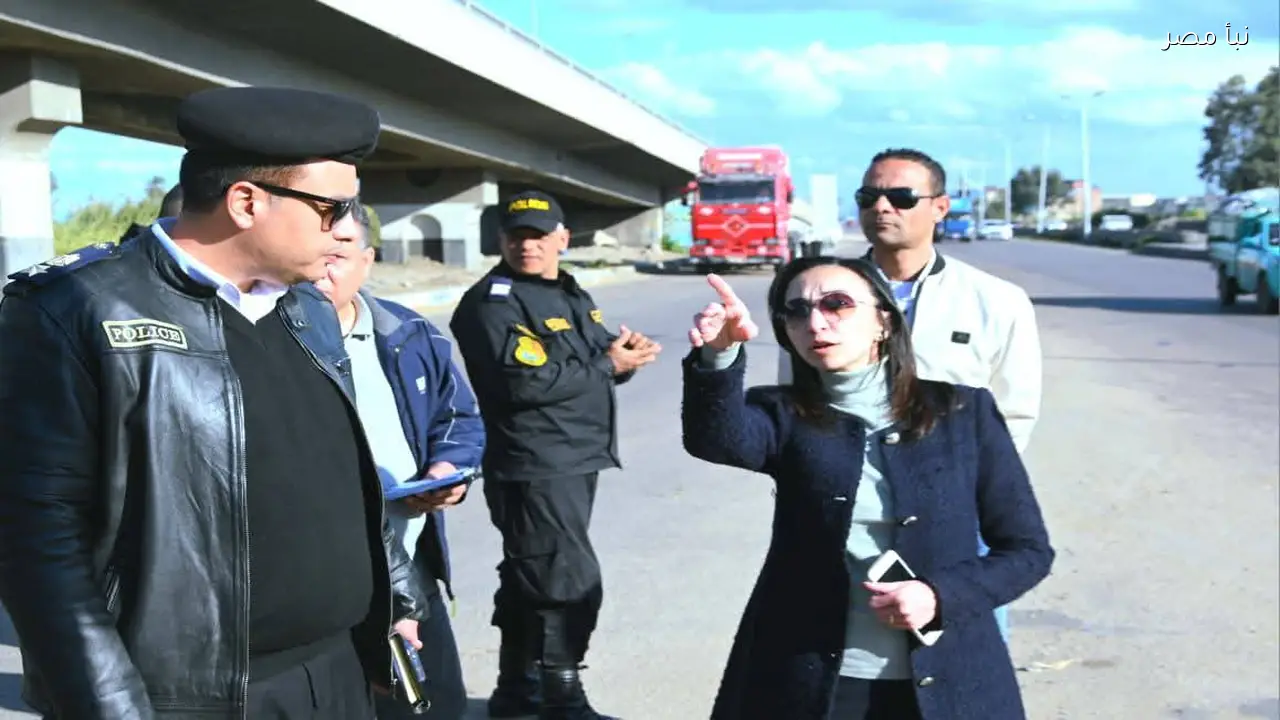 محافظ البحيرة يعلن عن تركيب لوحات إرشادية مضيئة لتعزيز السيولة المرورية وحماية المواطنين