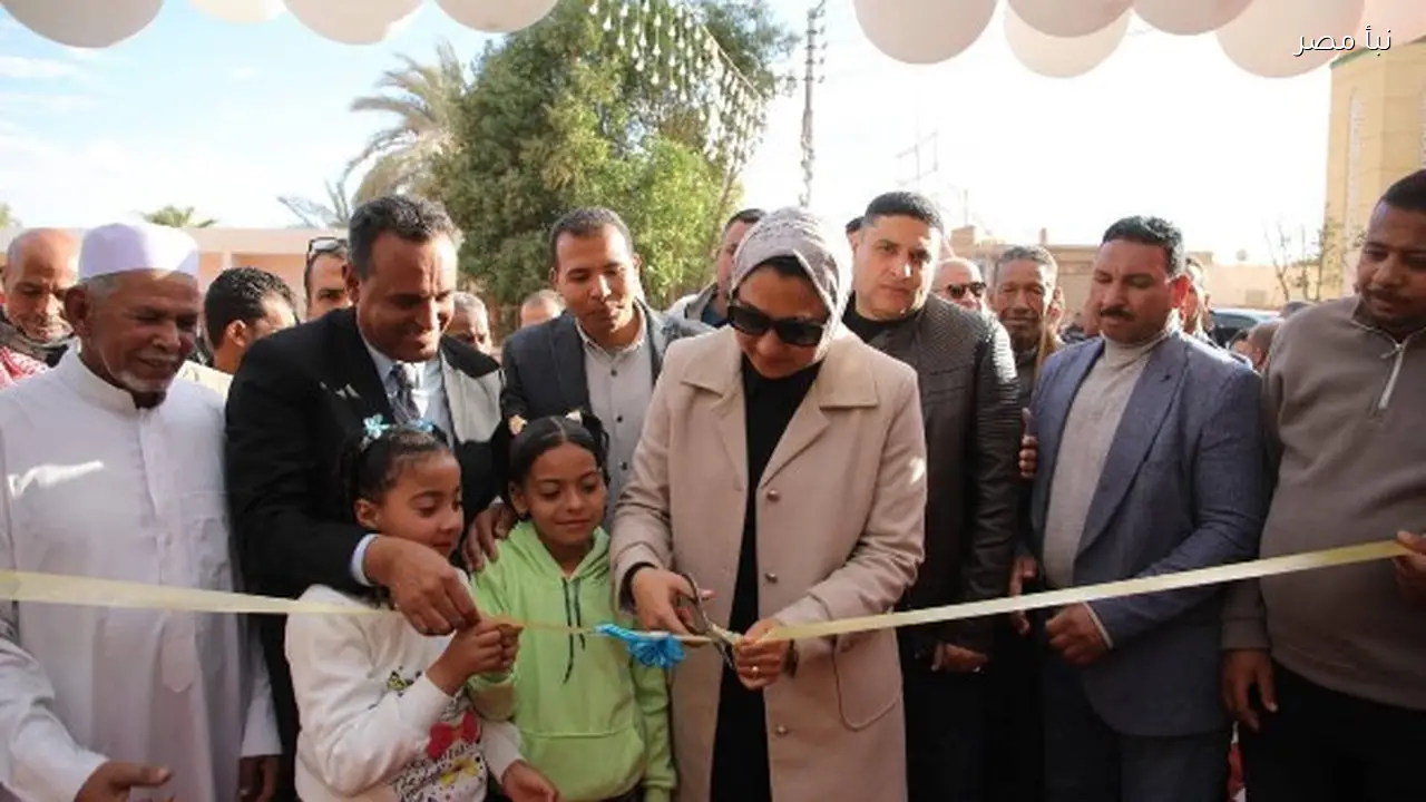 محافظ الوادي الجديد تفتتح معرض أهلاً رمضان في قرية تنيدة بمركز بلاط