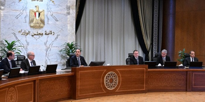 مدبولي يوجّه برصد أي زيادات غير منطقية في الأسعار والتعامل معها فورًا