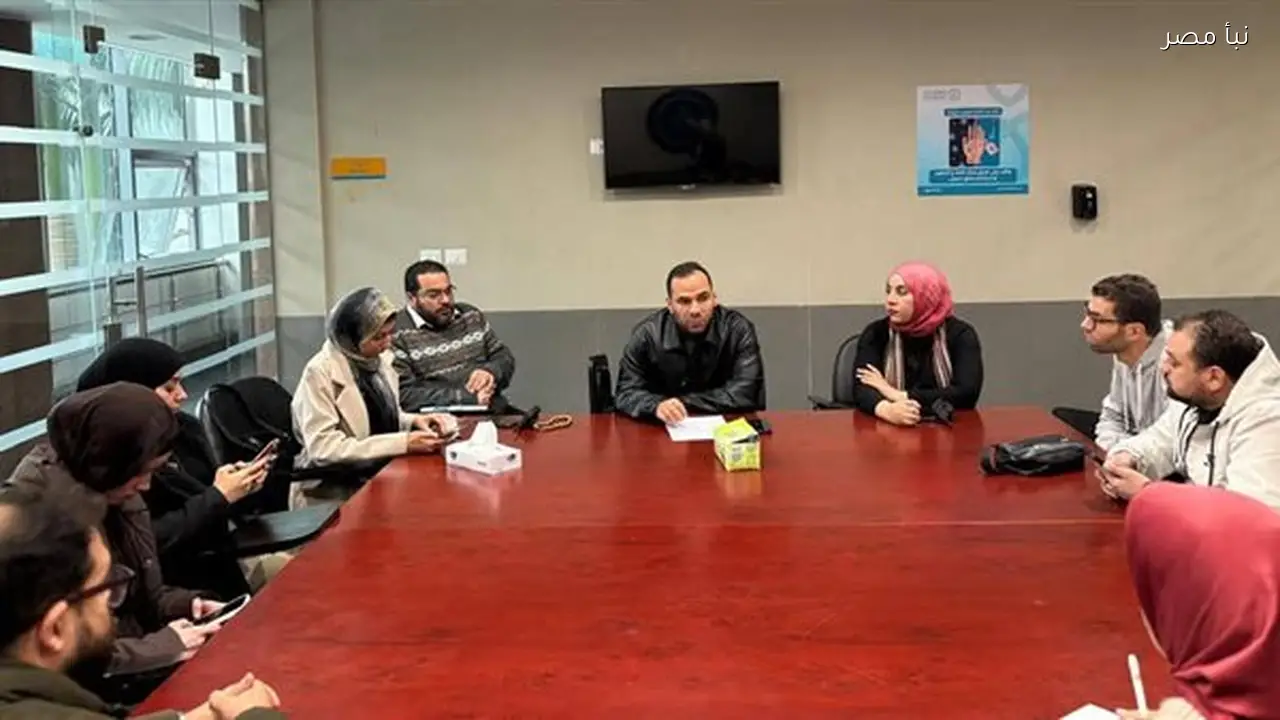 مدير الرعاية الصحية بالإسماعيلية يترأس الاجتماع التوجيهي بمستشفى أبو خليفة لبحث تطوير الخدمات