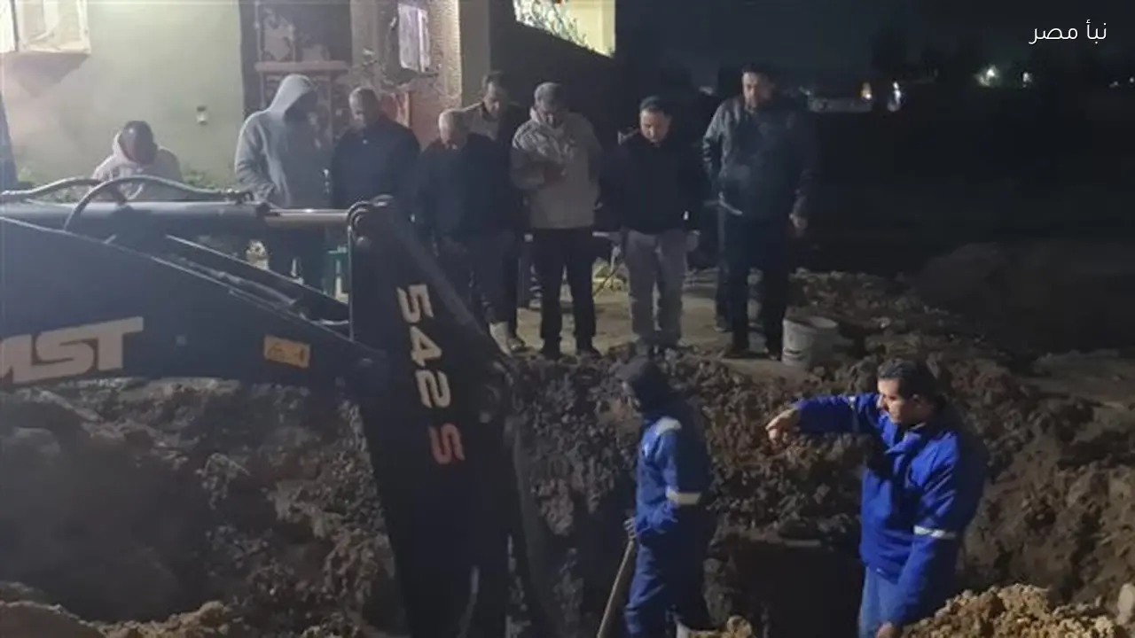 مياه القناة تستكمل إصلاح كسر خط المياه في أبوصوير وتعيد الخدمة للمواطنين