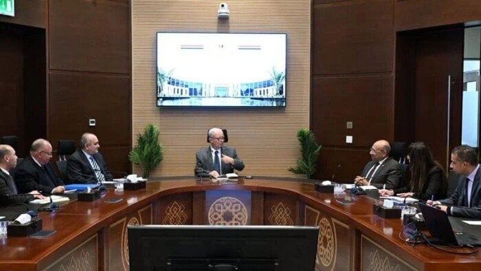 نائب رئيس مجلس الوزراء يتابع إجراءات بدء تطبيق موازنة البرامج والأداء نائب رئيس مجلس الوزراء يتابع إجراءات بدء تطبيق موازنة البرامج والأداء