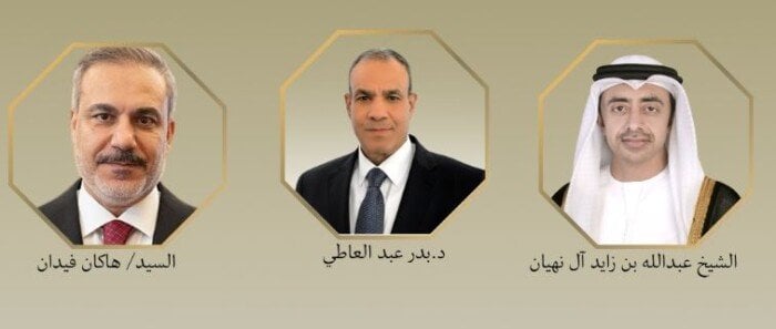 وزير الخارجية يتابع مع نظيريه الإماراتي والتركي تداعيات التصعيد العسكري بالمنطقة