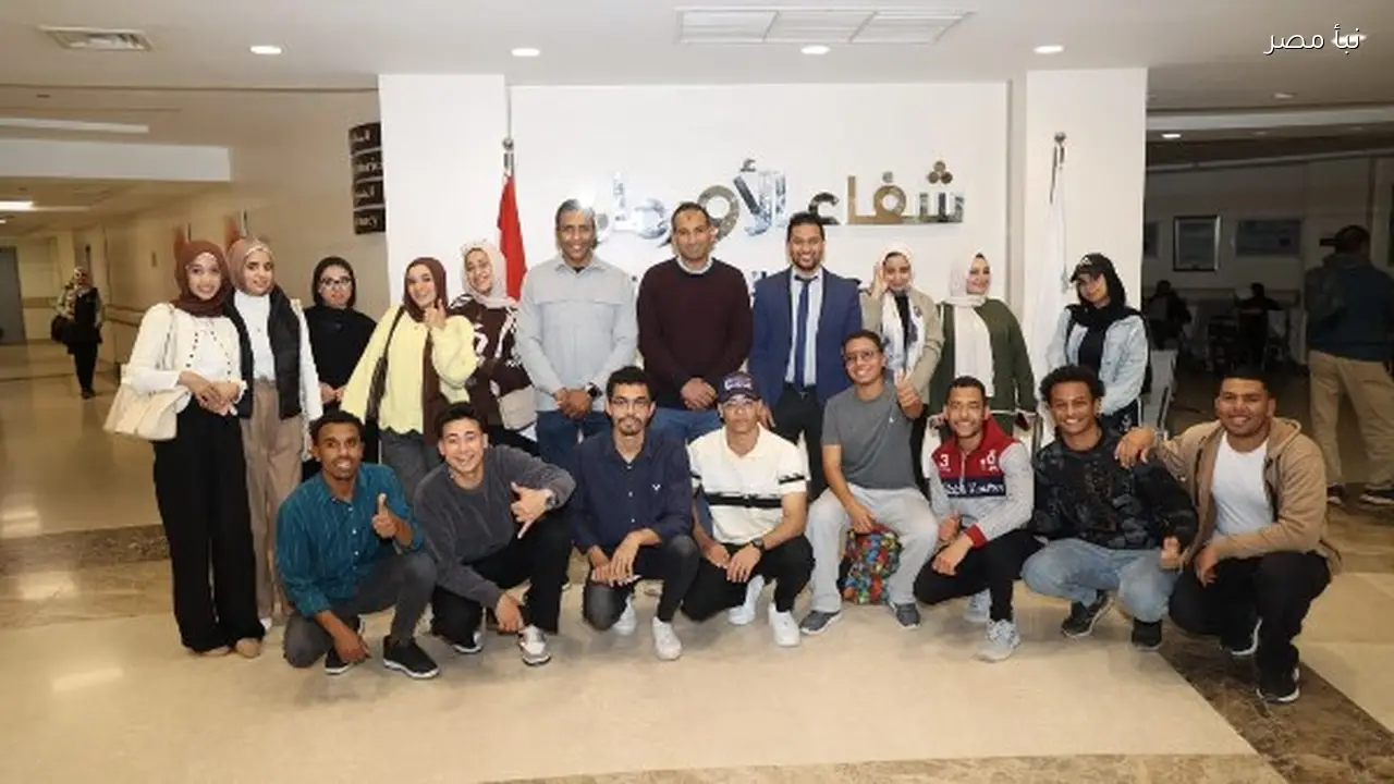 وفد من جامعة الأقصر يقدم الدعم للأطفال المصابين بالسرطان في الصعيد